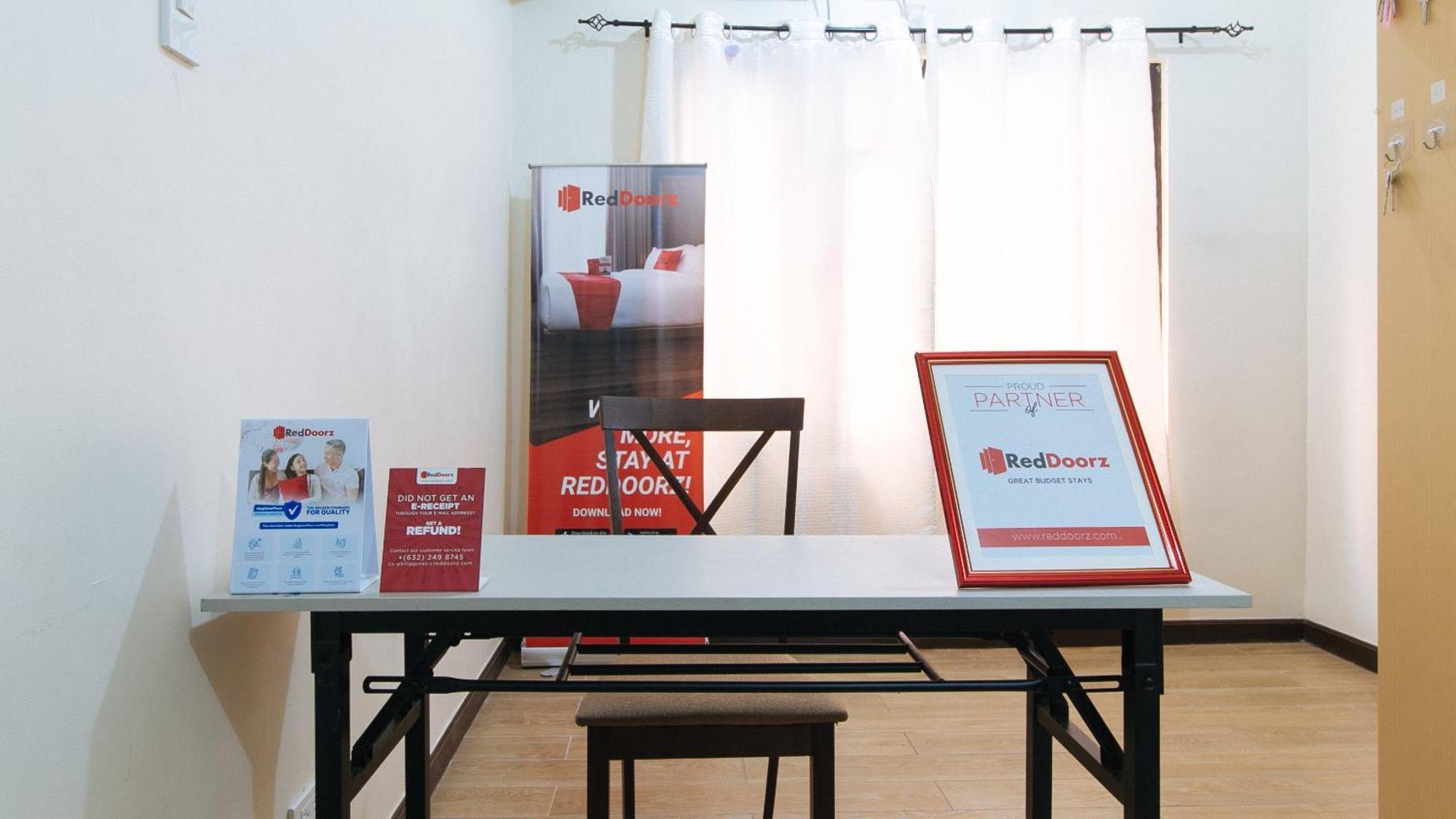 Reddoorz At Sta Cruz Naga City Εξωτερικό φωτογραφία